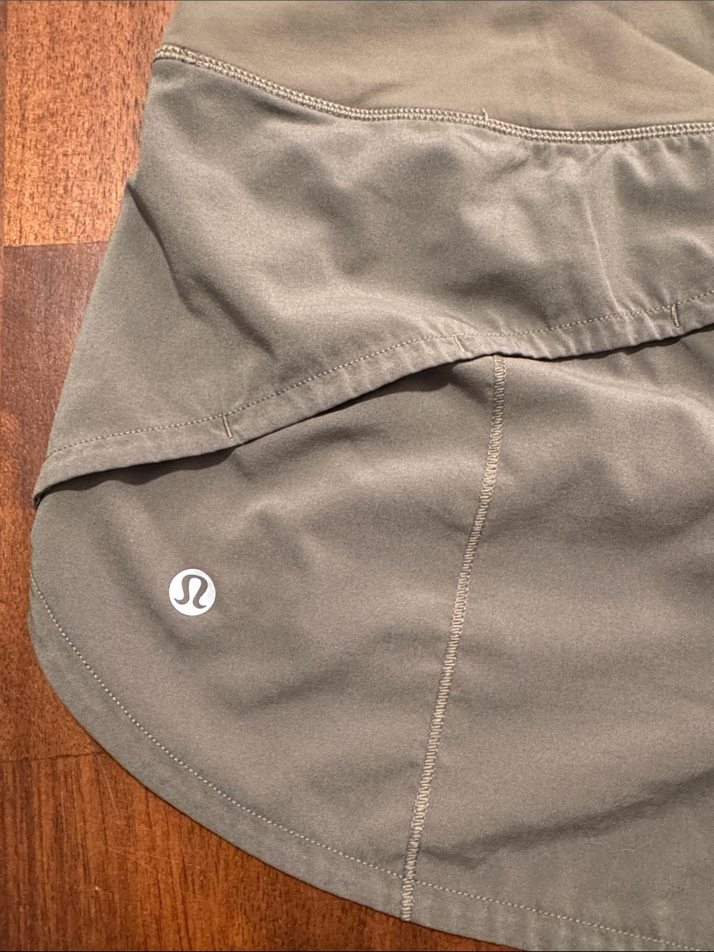 Lululemon Speed Up Shorts - Picture 3 of 5